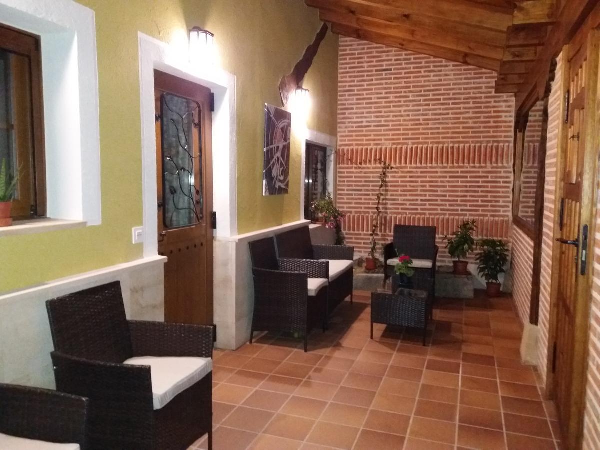 Hotel Rural El Yunque Santibanez de la Pena Luaran gambar